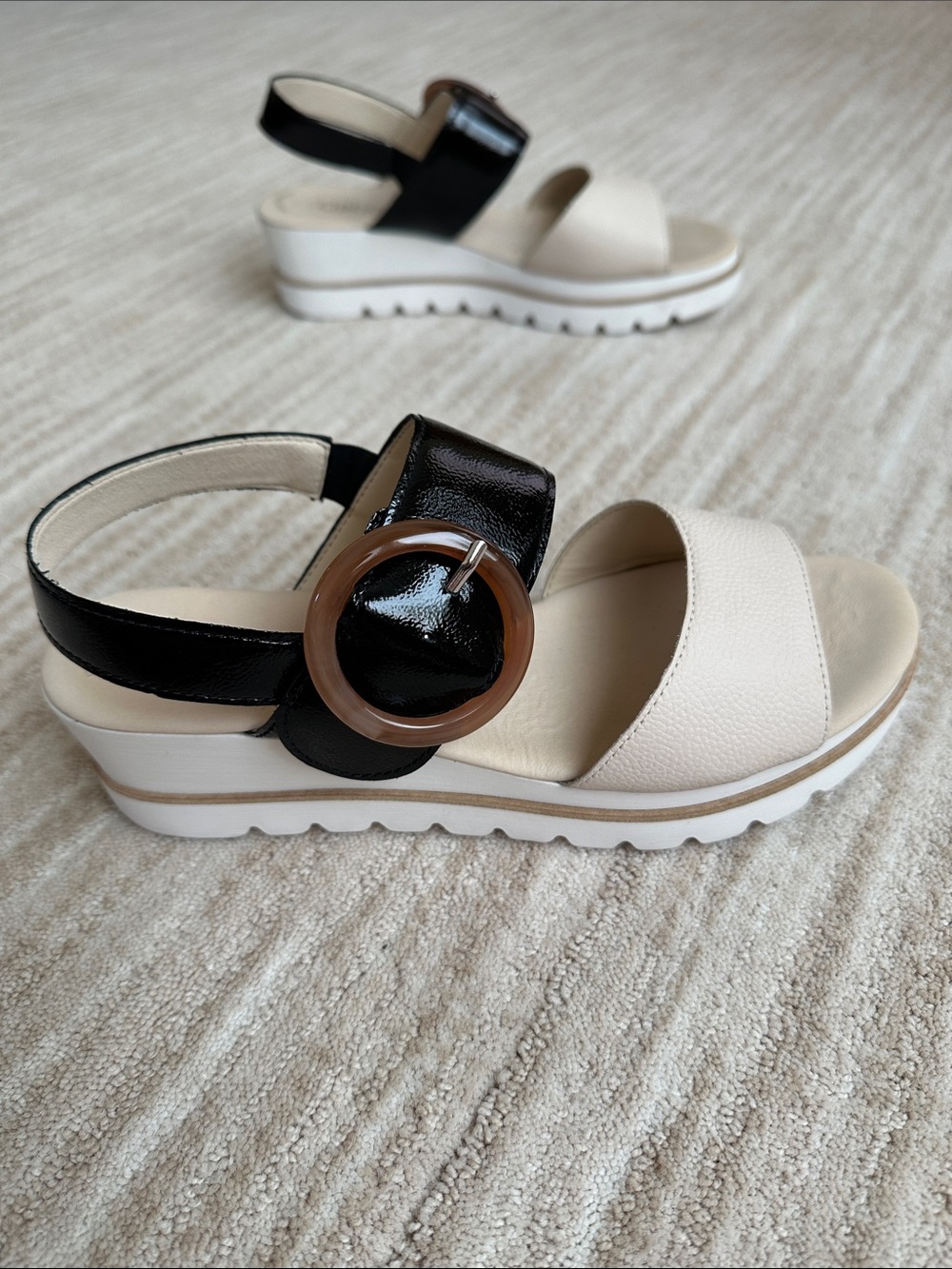 GABOR Freya Wedge Platform Sandal Beige with Black Patent Size UK 6.5 | US 9 - Picture 5 of 17